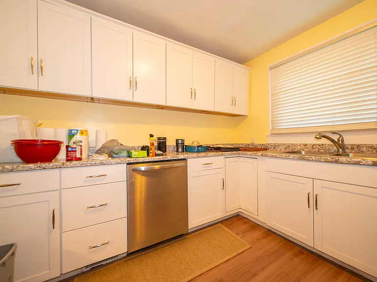5446 N College Ave — Photo 10