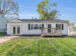 2411 NE 60th St, Kansas City, MO 64118