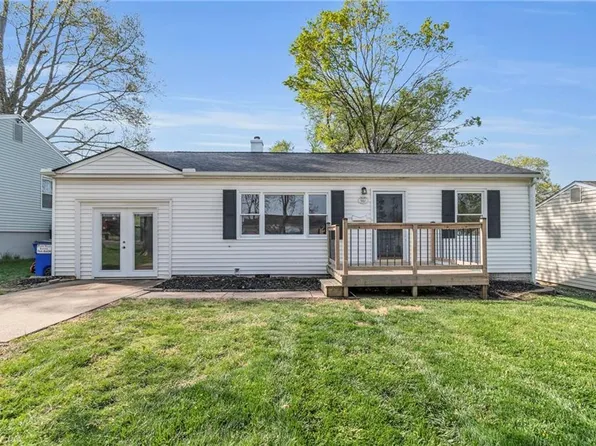 2411 NE 60th St, Kansas City, MO 64118