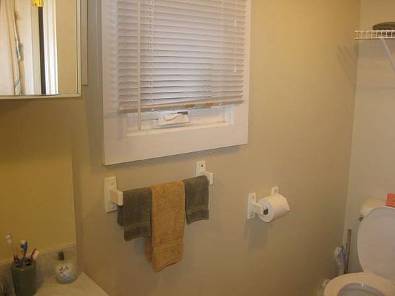 2nd image of 907 Nagold St NW