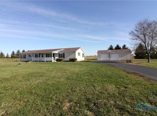 22982 McCutcheonville Rd, Perrysburg, OH 43551