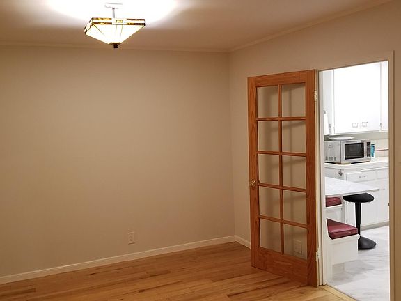 2nd image of 405 42nd Ave