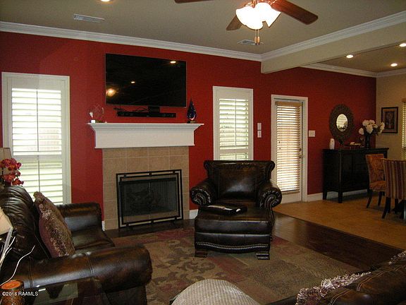 3rd image of 208 Forest Grove Dr