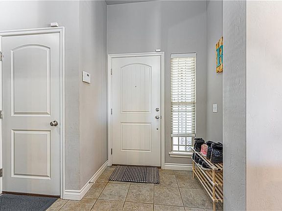 4th image of 3311 Bergen Peak Dr