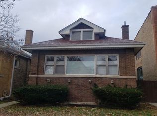 3722 N Whipple St, Chicago, IL 60618