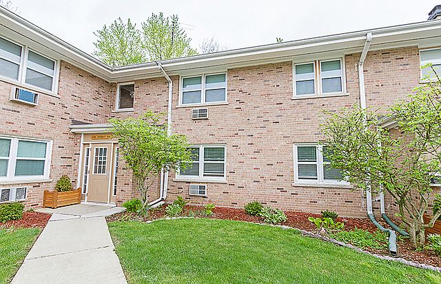 1st image of 235 Robert Dr APT 7