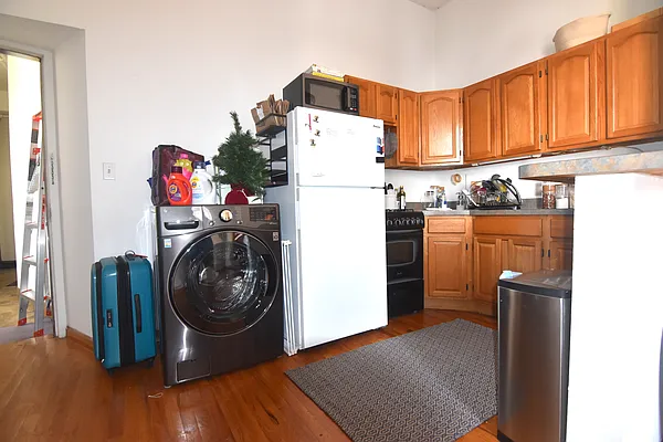 Rented by The Agency | media 3