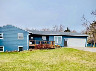 3105 7th St SW, Watertown, SD 57201