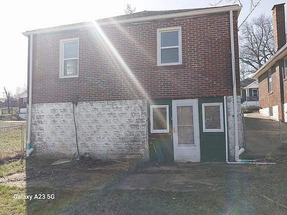 4th image of 4519 June Ave