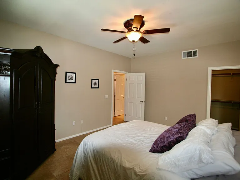 820 Canterra St #2052 — Photo 19