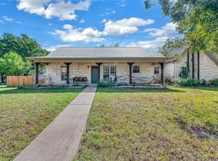 1414 Mary St, Clifton, TX 76634