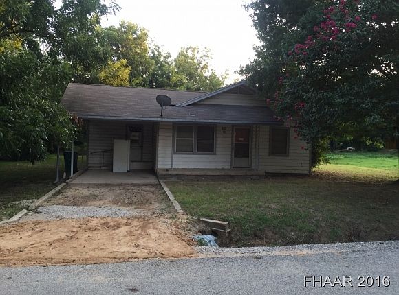 1st image of 416 W Ayers Ave