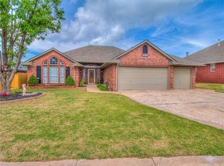 9009 Lakecrest Dr, Oklahoma City, OK 73159