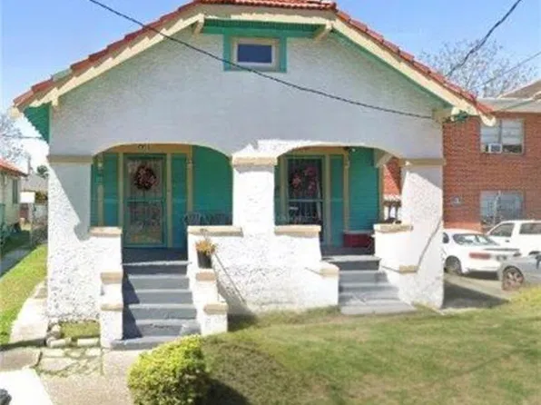 2909 Carondelet St, New Orleans, LA 70115