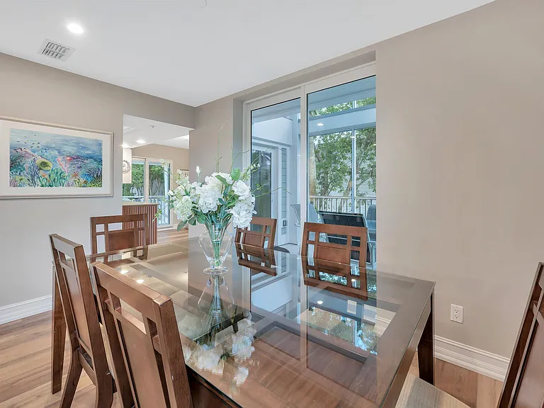 180 6th Ave S #3 — Photo 8