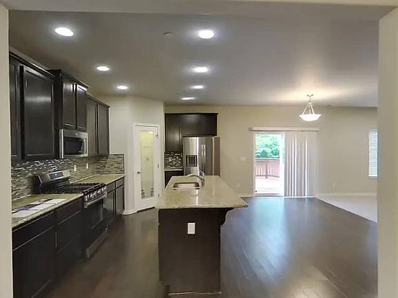 5th image of 8209 184th Ave E