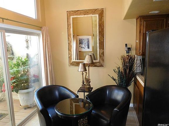 5th image of 1855 Scenic Dr APT H