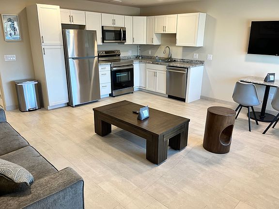 3rd image of 6924 E Speedway Blvd #Az6924-6