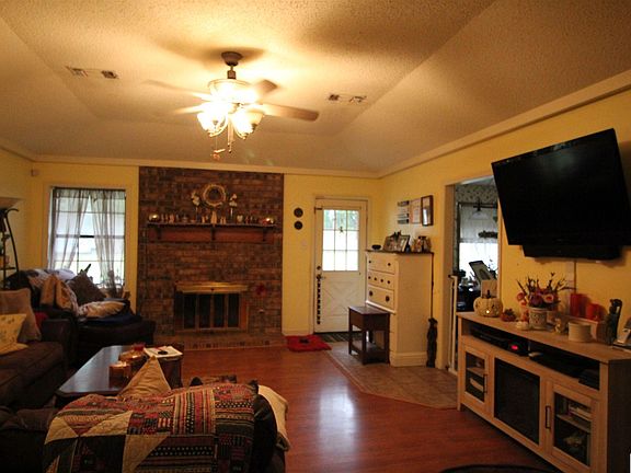 2nd image of 107 Windridge Dr