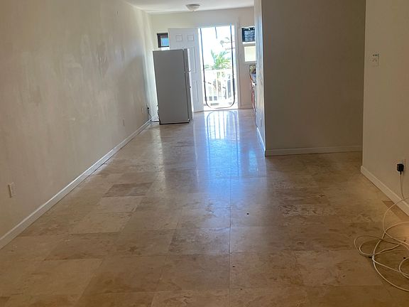 2nd image of 903 Lolena St #D