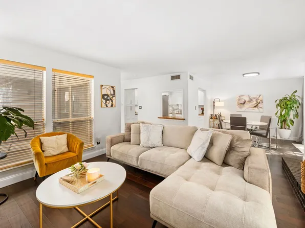 9810 Amberton Pkwy, Dallas, TX 75243