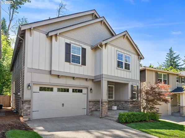 9322 SW Chopin Ln, Portland, OR 97225