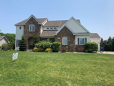 1st image of 4331 Island Dr W