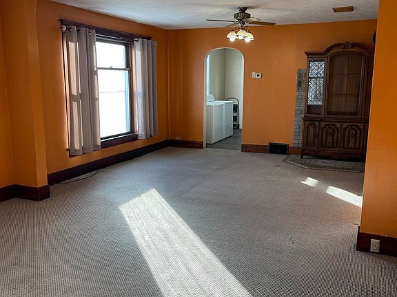 2nd image of 630 Park Ave