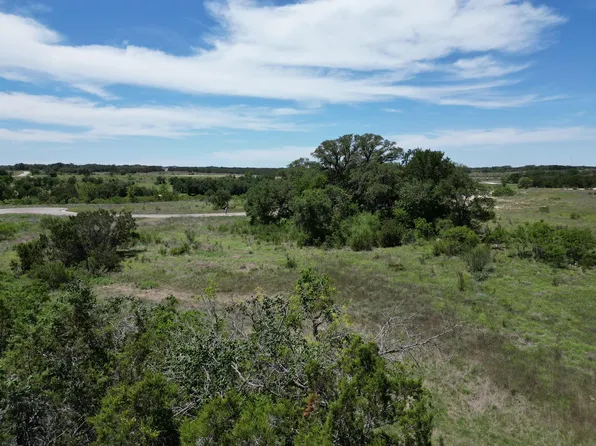 42 Serenity Dr, Bertram, TX 78605