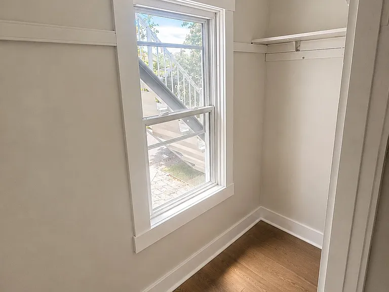 107 Franklin St #2 — Photo 10