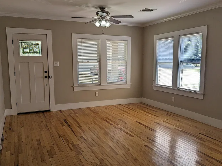 330 General Mouton Ave — Photo 5