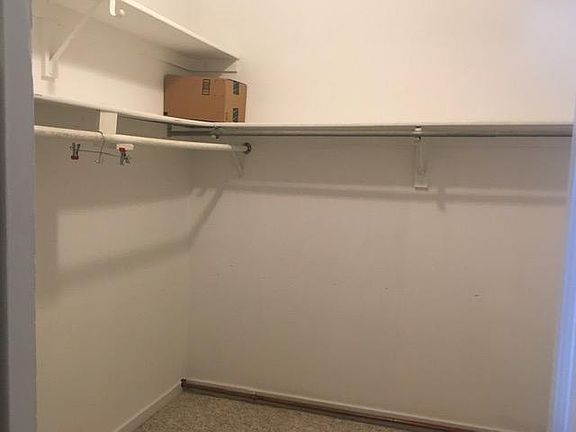 4th image of 321 E Cypress St #2