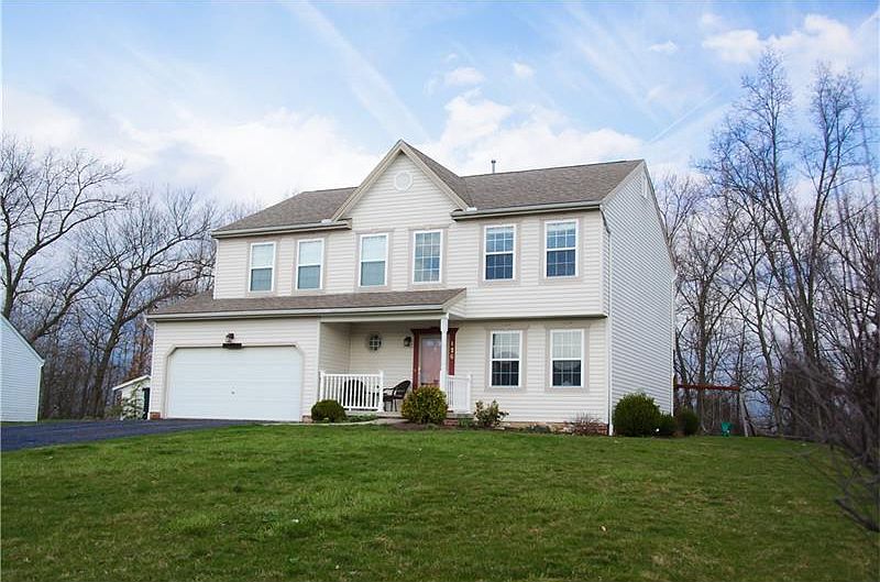 1st image of 126 Lilac Ct