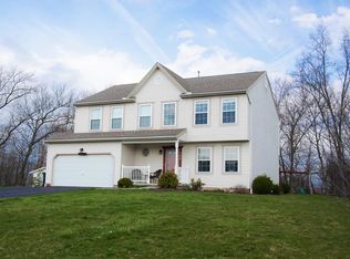 126 Lilac Ct, Oakdale, PA 15071