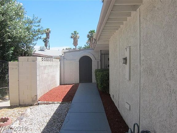 2nd image of 2645 Karen Ave