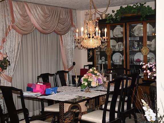 formal dinning room