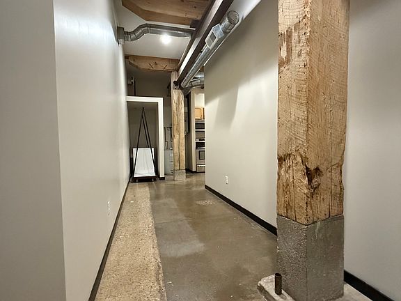 4th image of 146 S River Ave APT 9