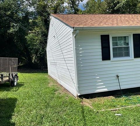 3rd image of 624 Harrison St