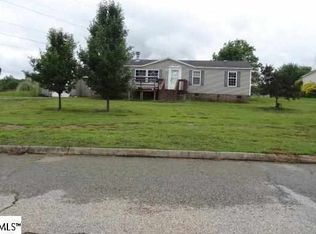 100 Windward Peak Ct, Greer, SC 29651