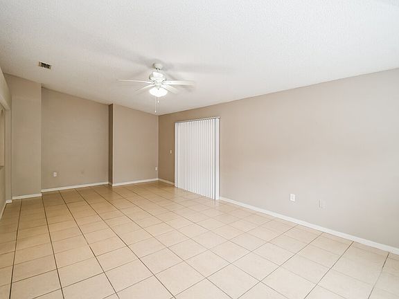 3rd image of 9127 Shindler Crossing Dr