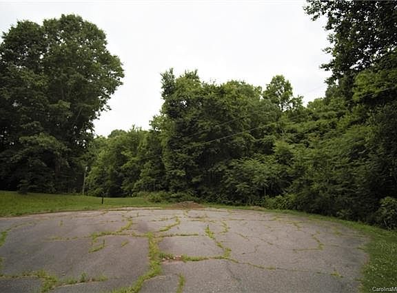 4th image of 604 Margaret Rodgers Ln
