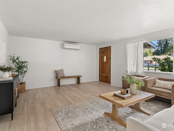 3rd image of 206 O Street SE