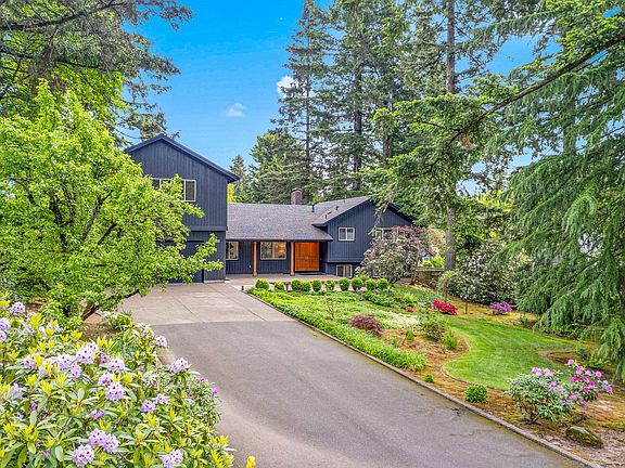 2nd image of 785 Marylhurst Dr