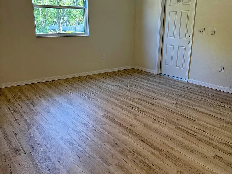 623 Beckett Way #B — Photo 4