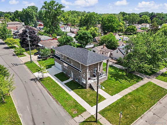 3rd image of 26172 Hass St