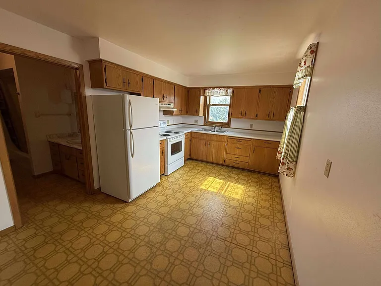 204 S Main St #2 — Photo 8