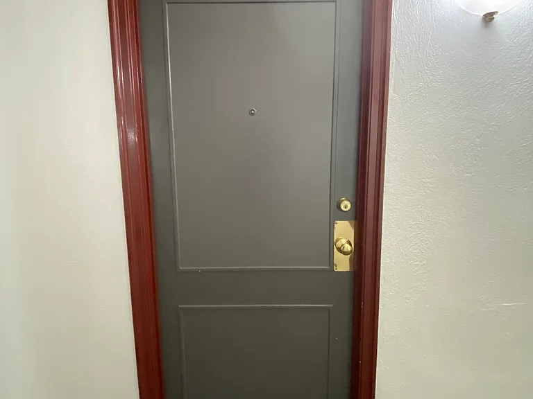 8 S Hanover St #301 — Photo 2