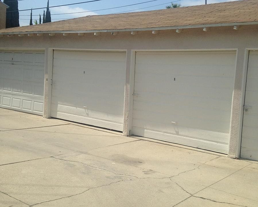 1st image of 1433 S Fairfax Ave
