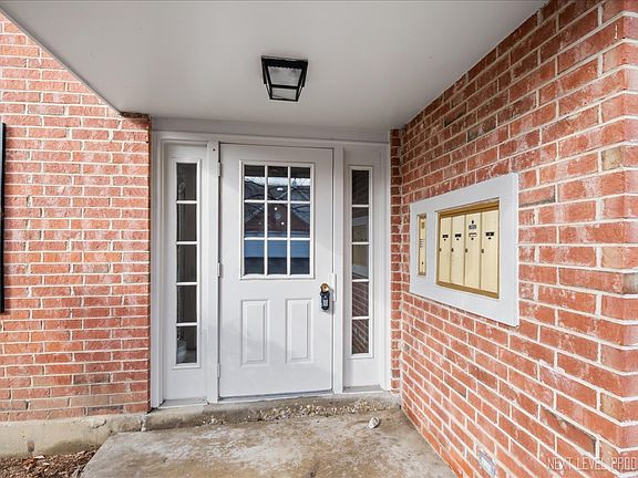 3rd image of 1325 E Evergreen Dr Unit 5