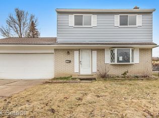 8941 Bristol Ct, Ypsilanti, MI 48198